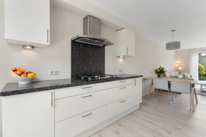 Foto 19 van Lotusbloemweg 110