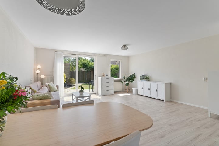 Foto 20 van Lotusbloemweg 110