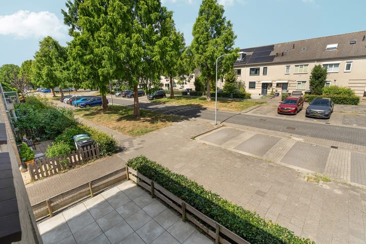 Foto 25 van Lotusbloemweg 110