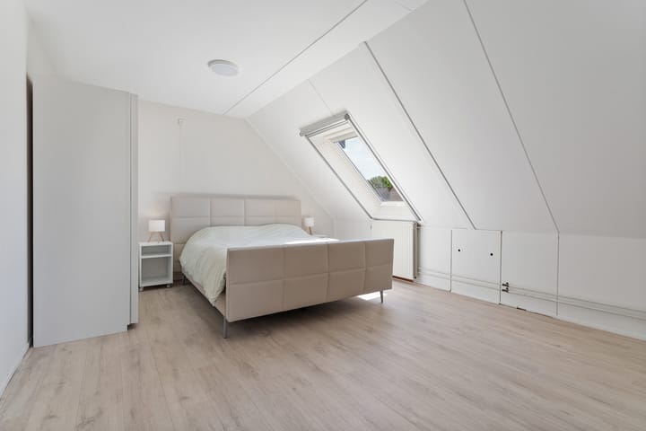 Foto 26 van Lotusbloemweg 110