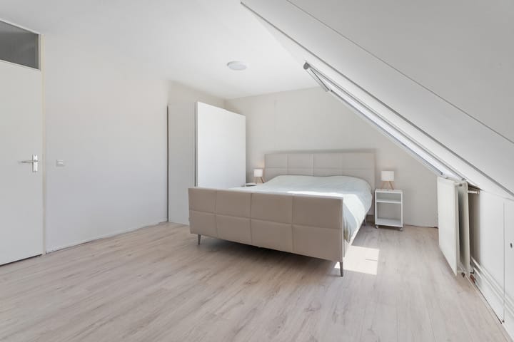 Foto 27 van Lotusbloemweg 110