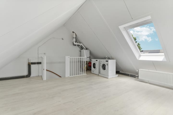 Foto 32 van Lotusbloemweg 110