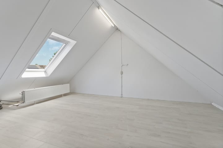 Foto 34 van Lotusbloemweg 110