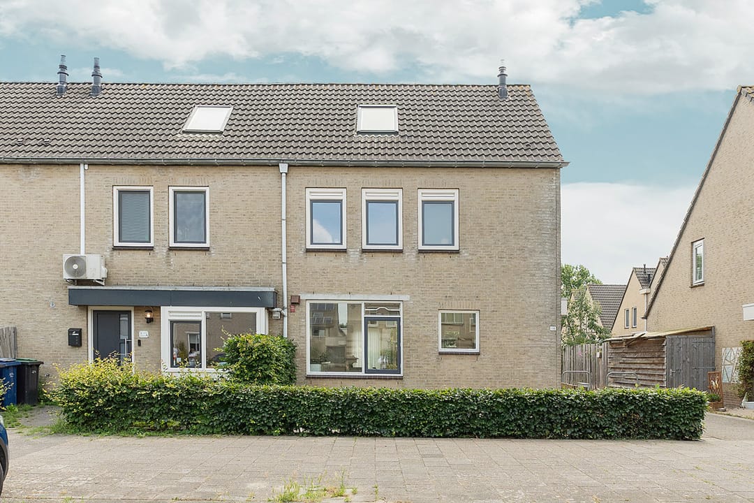 Foto 38 van Lotusbloemweg 110