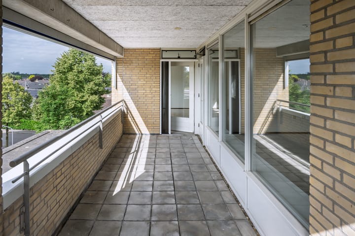 Foto 4 van Bernstein 52