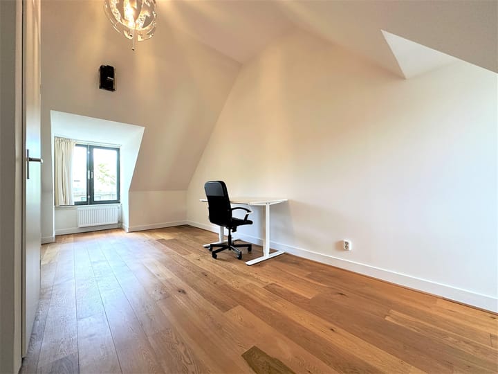 Foto 21 van Czaar Peterstraat 72-F