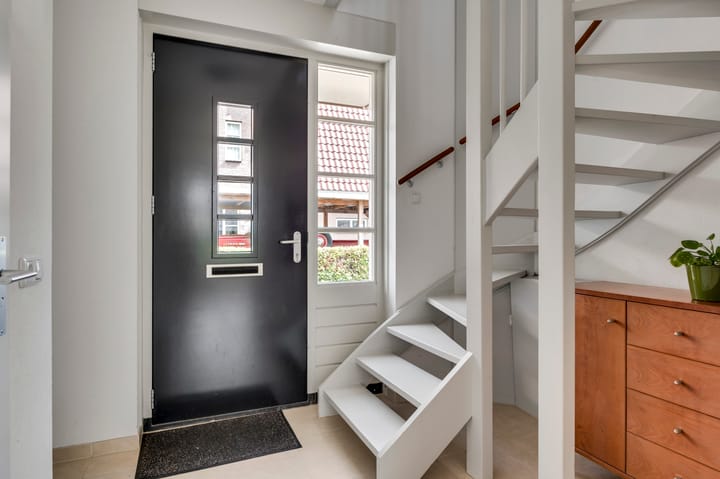 Photo 10 of Walestraat 35