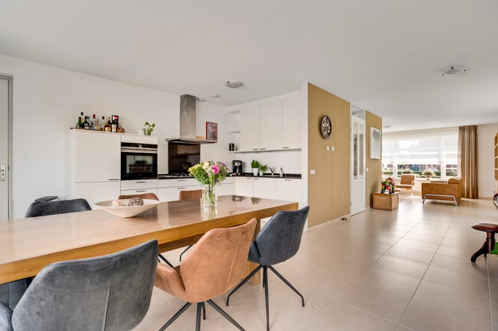 Photo 19 of Walestraat 35