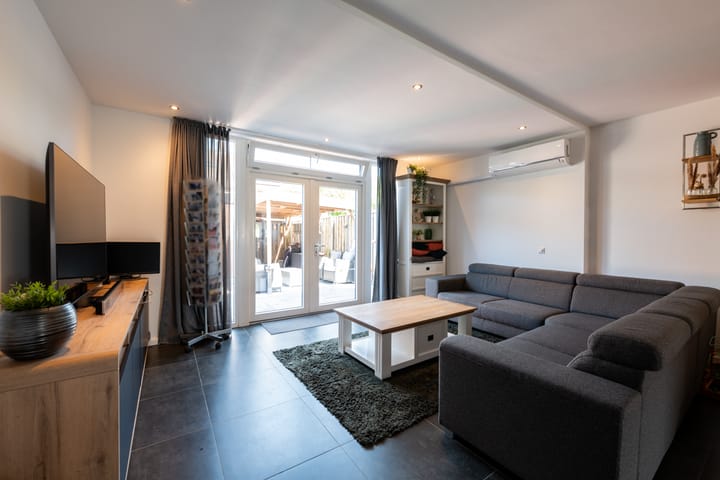 Foto 5 van Pauwoog 9