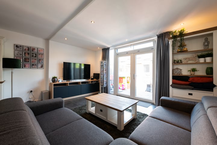 Foto 11 van Pauwoog 9