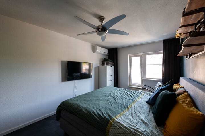 Foto 18 van Pauwoog 9