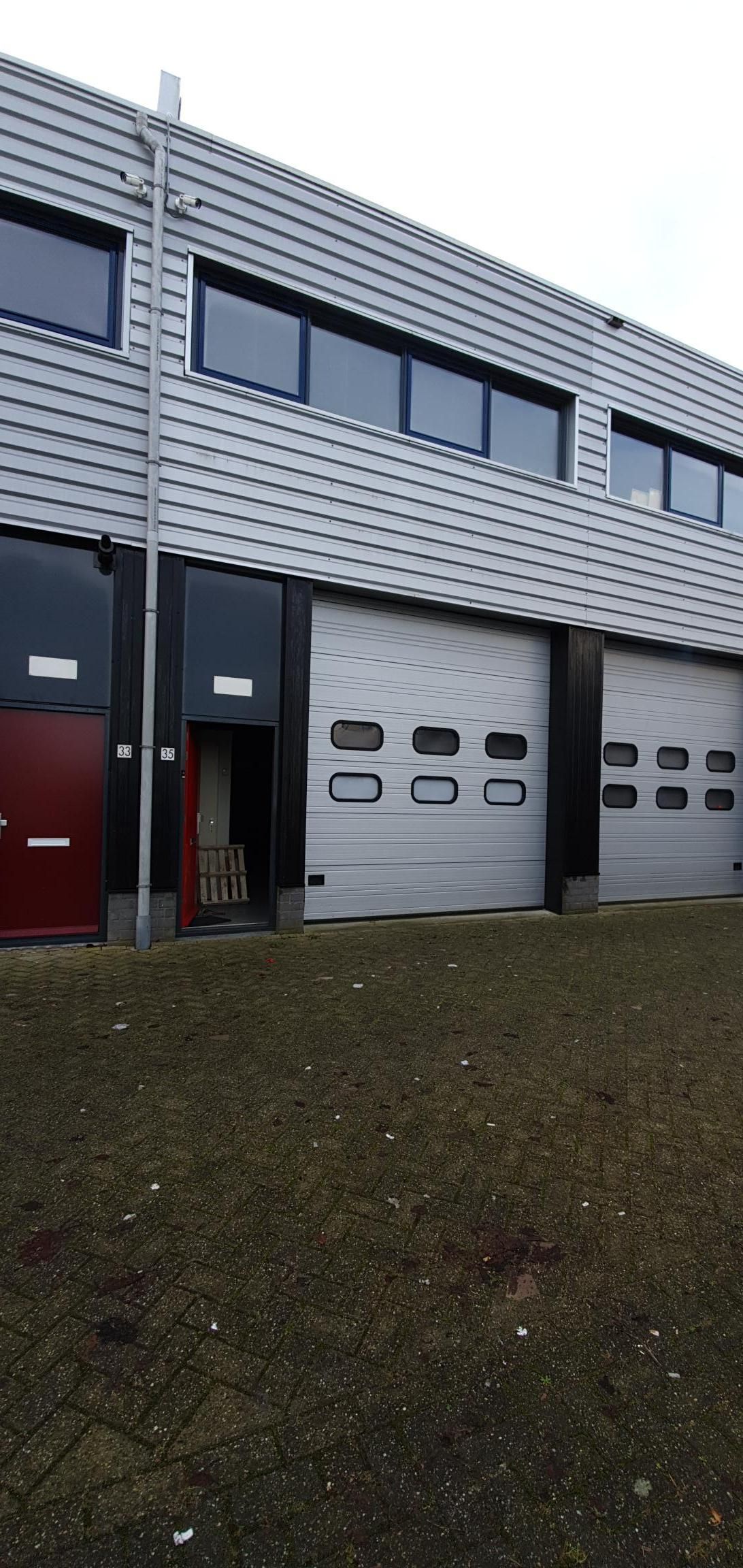 View photo 1 of Lorentzstraat 35