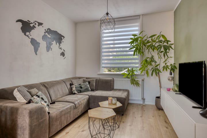 Foto 2 van Spoorstraat 202