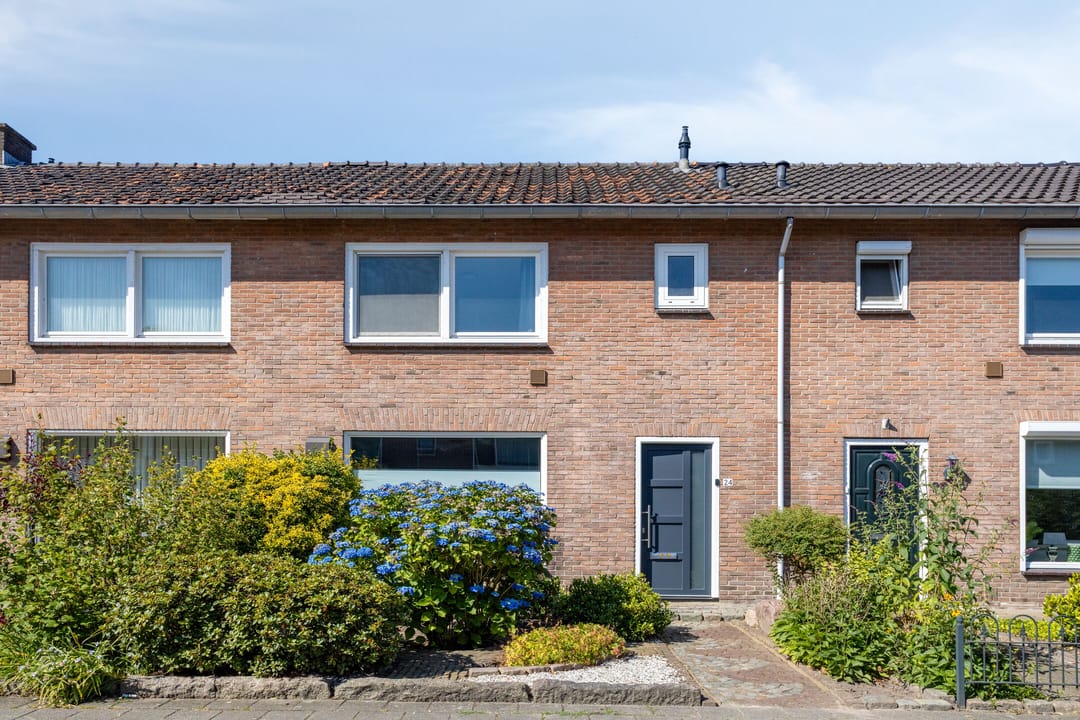 Foto 1 van Burgemeester Eekhoutstraat 24