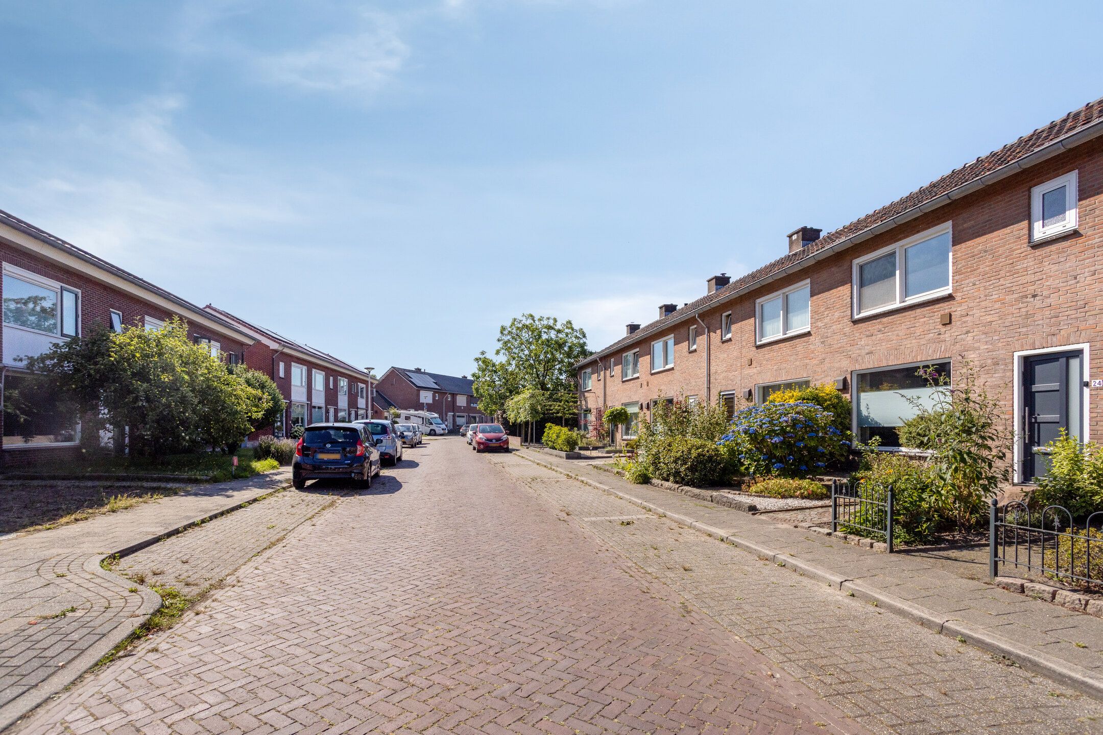 Foto 24 van Burgemeester Eekhoutstraat 24