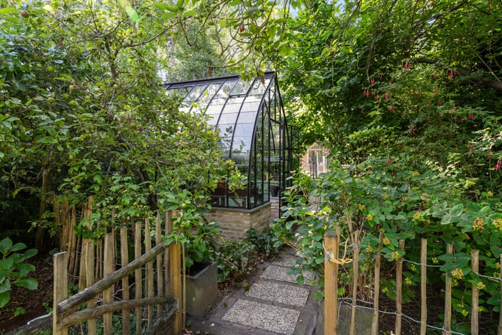 Photo 29 of Van Riebeeckstraat 26