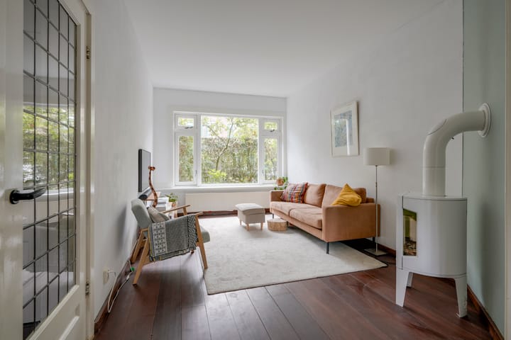 Photo 7 of Van Riebeeckstraat 26