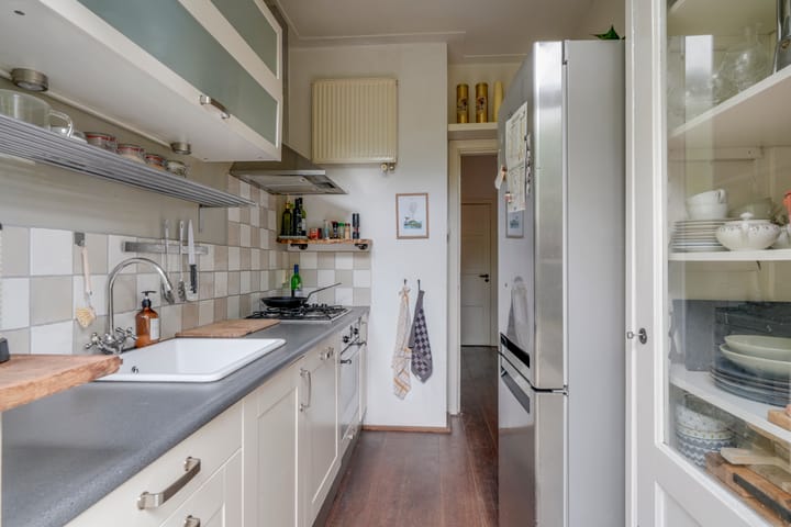 Photo 14 of Van Riebeeckstraat 26