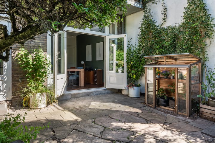 Photo 21 of Van Riebeeckstraat 26