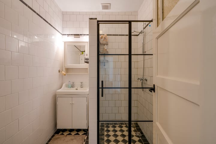 Photo 19 of Van Riebeeckstraat 26