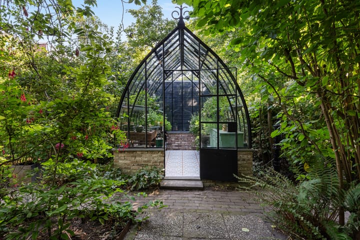 Photo 30 of Van Riebeeckstraat 26