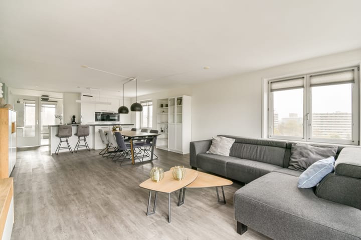 Foto 6 van Annie Romeinplein 31