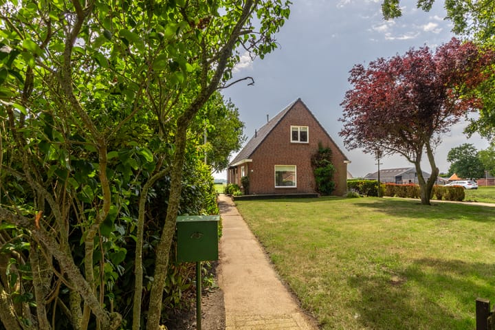 Foto 2 van Hoofdweg 2