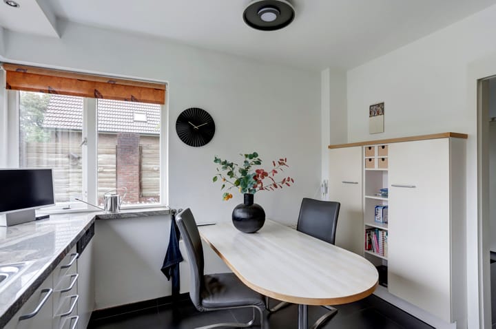 Foto 10 van Bevertstraat 11