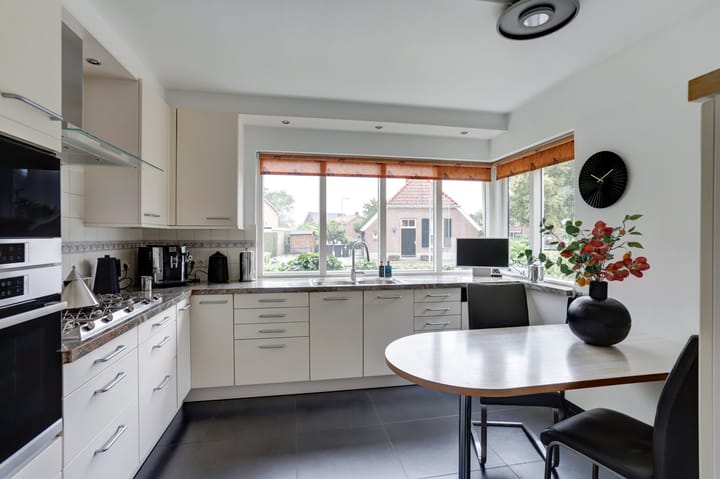 Foto 11 van Bevertstraat 11