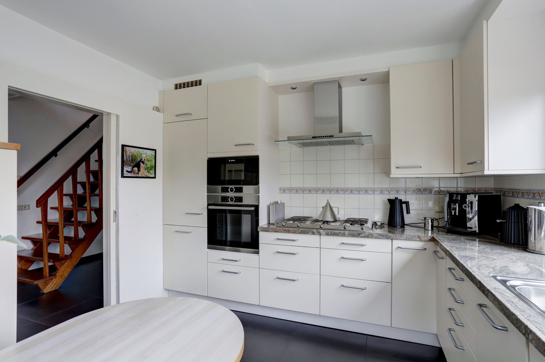 Photo 12 of Bevertstraat 11