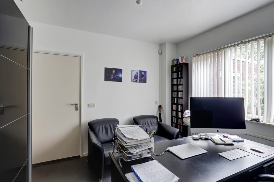 Photo 17 of Bevertstraat 11