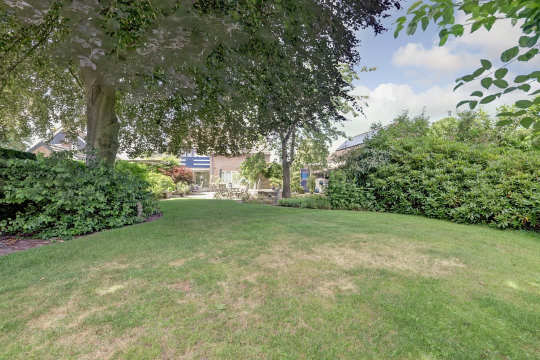 Photo 32 of Bevertstraat 11