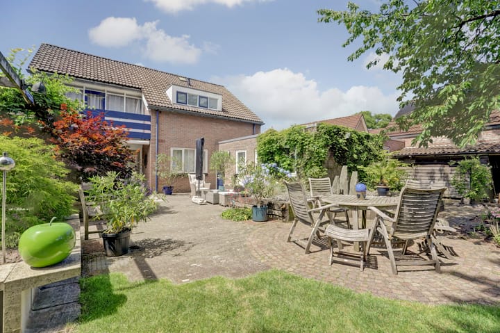 Foto 36 van Bevertstraat 11