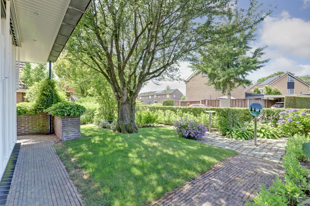 Photo 41 of Bevertstraat 11