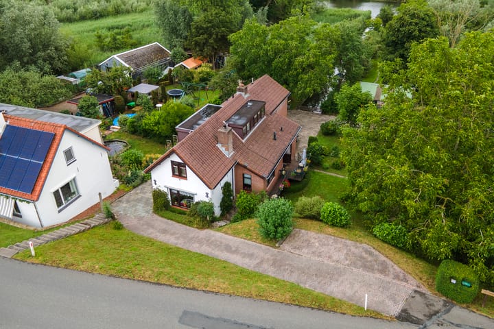 Foto 75 van Zuiderlingedijk 10