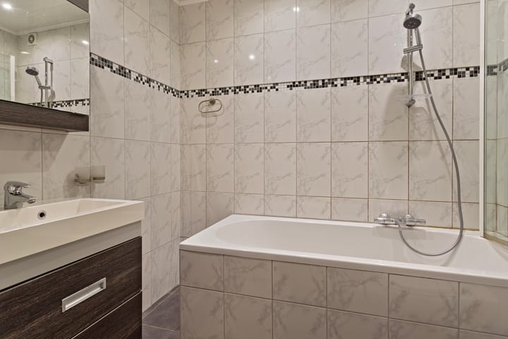 Foto 12 van Meuserstraat 132