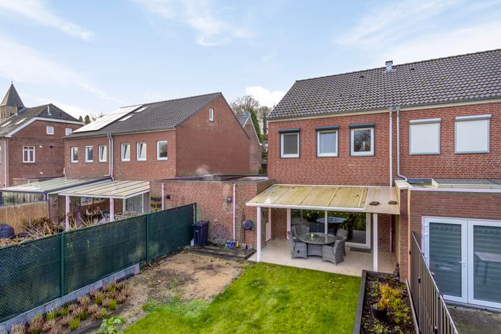 Foto 29 van Meuserstraat 132