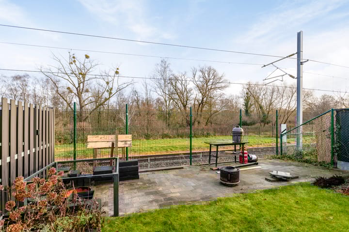 Foto 33 van Meuserstraat 132