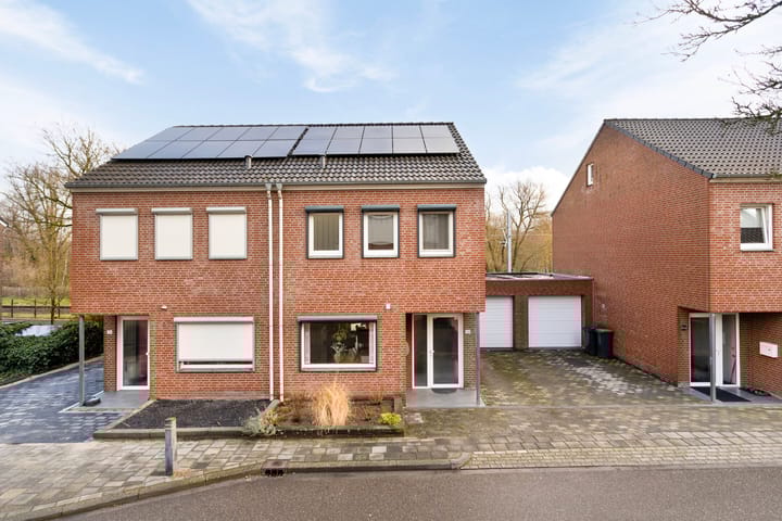 Foto 36 van Meuserstraat 132