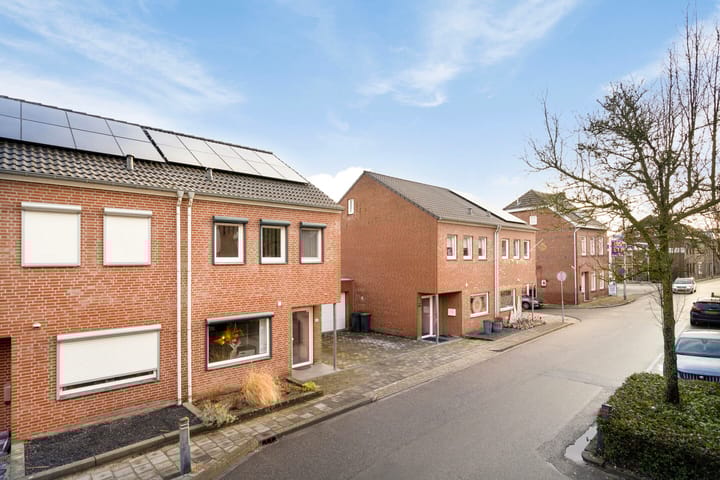 Foto 38 van Meuserstraat 132