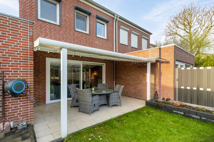 Foto 31 van Meuserstraat 132