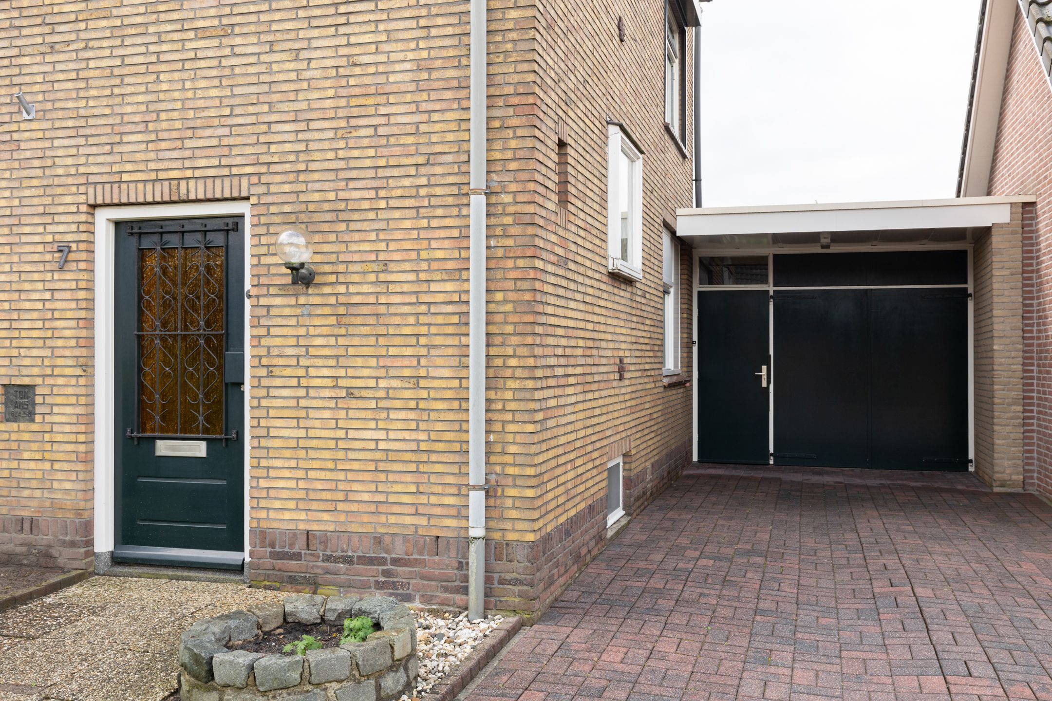 Photo 6 of Oranjestraat 7