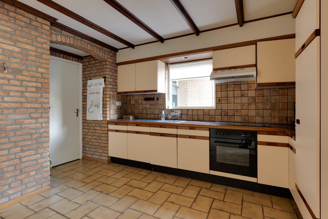 Photo 13 of Oranjestraat 7