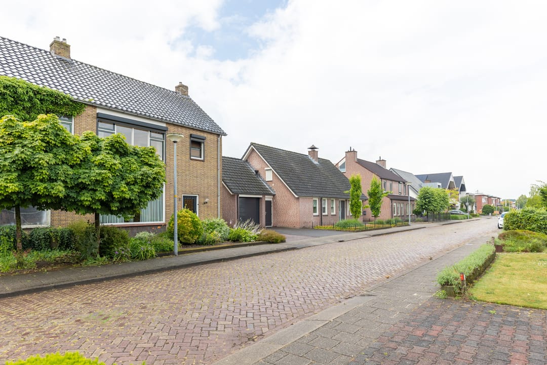 Photo 41 of Oranjestraat 7