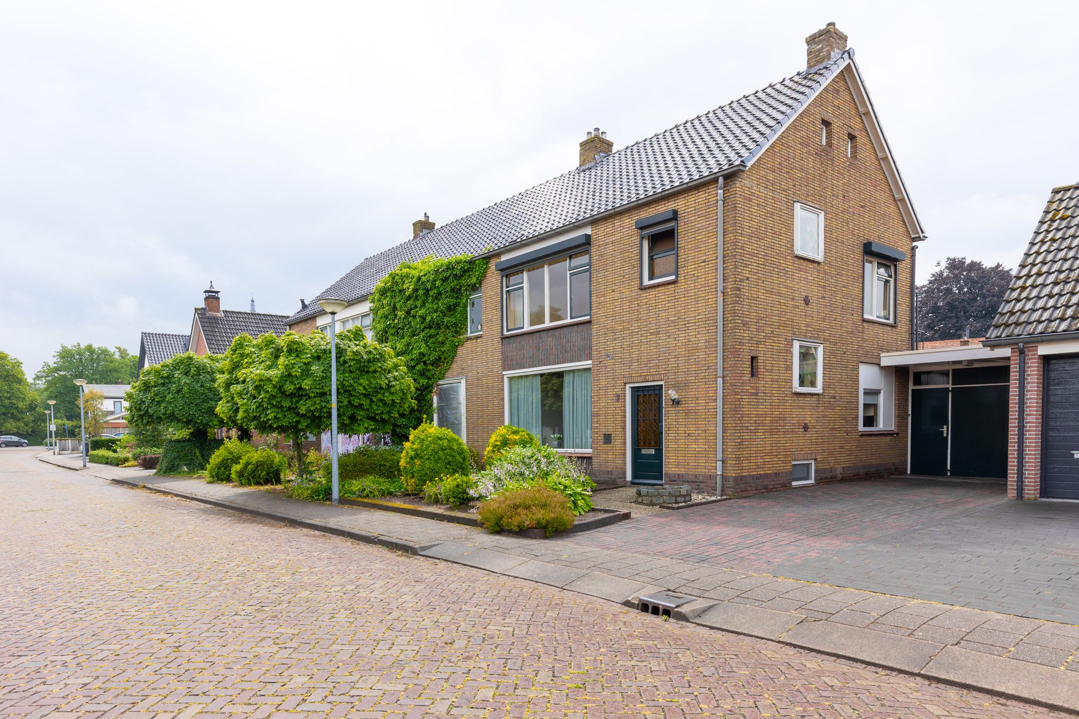 Photo 42 of Oranjestraat 7