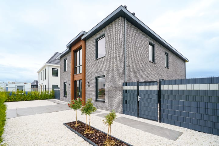 Photo 6 of Strandloperlaan 5