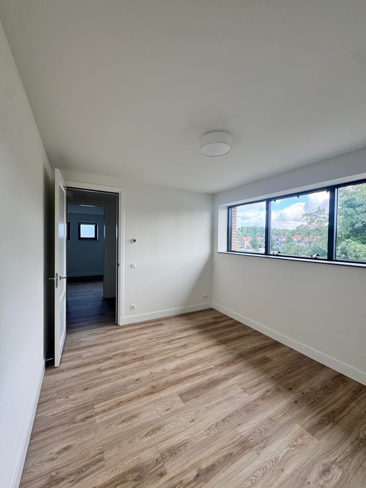 Photo 11 of Noorderlaan 5-G