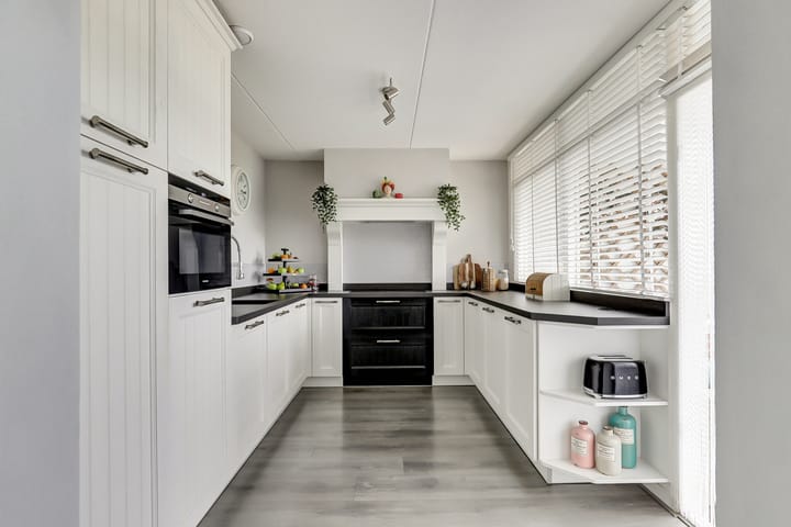 Photo 3 of Sientje Mesdag-van Houtenstraat 49