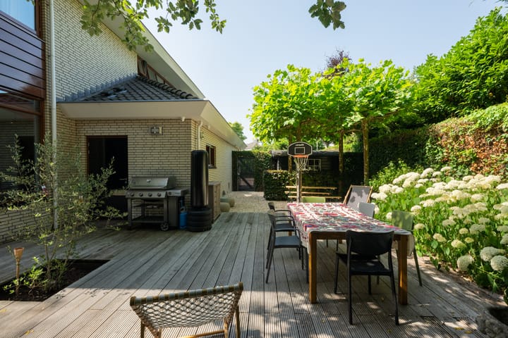 Foto 10 van Voorhout 5