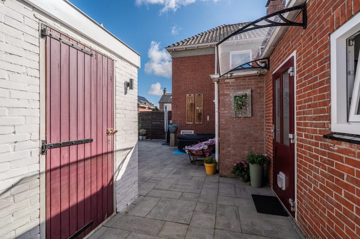 Foto 15 van Wettersteinstraat 8